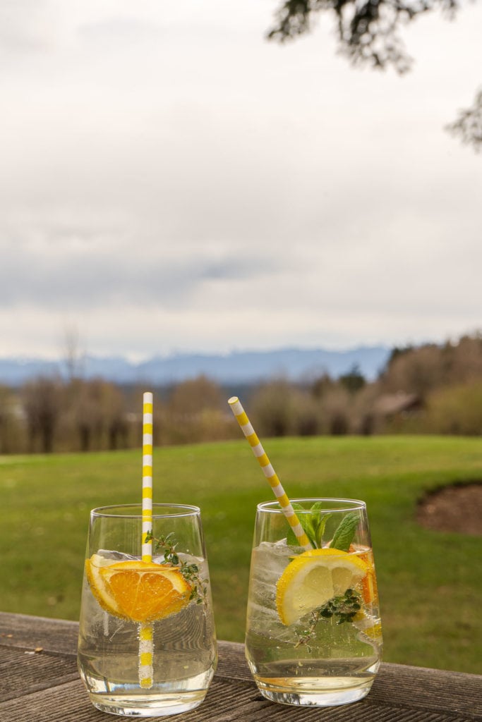 Sprizz im Café Herzblut