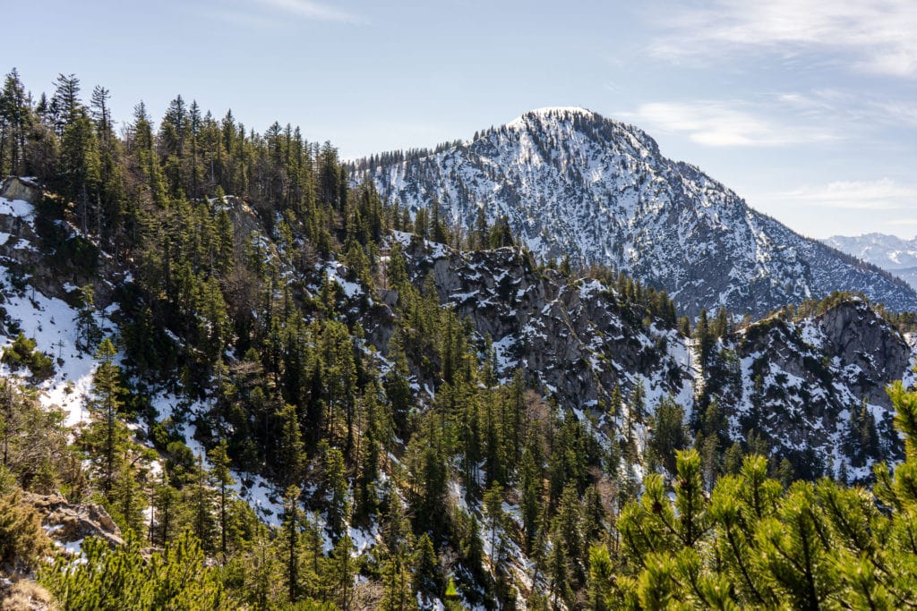 Blick auf den Jochberg von der Sonnenspitze